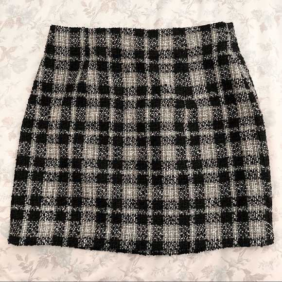 Zara Tweed Skirt - Picture 1 of 2